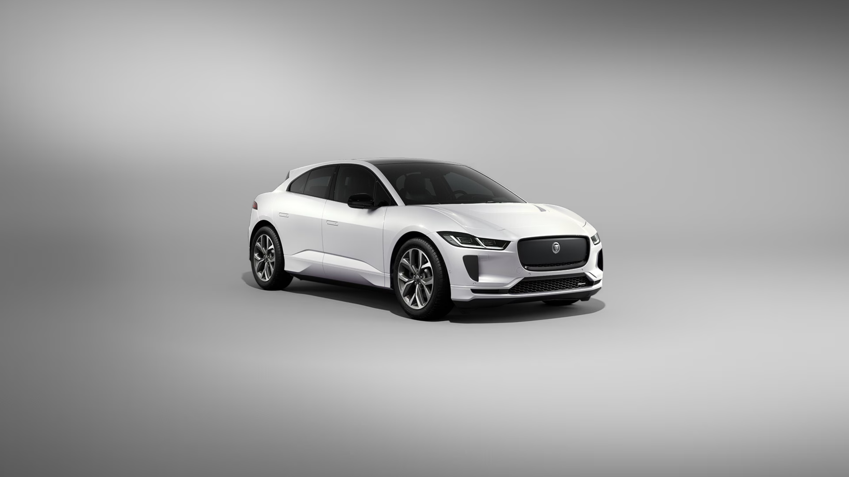 Jaguar I-pace R-dynamic Se 2024 in Saudi Arabia